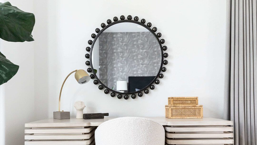 Use mirrors in your interior design